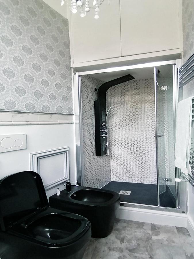 Apartment Domus Almapetra Ai Fori Imperiali Rom
